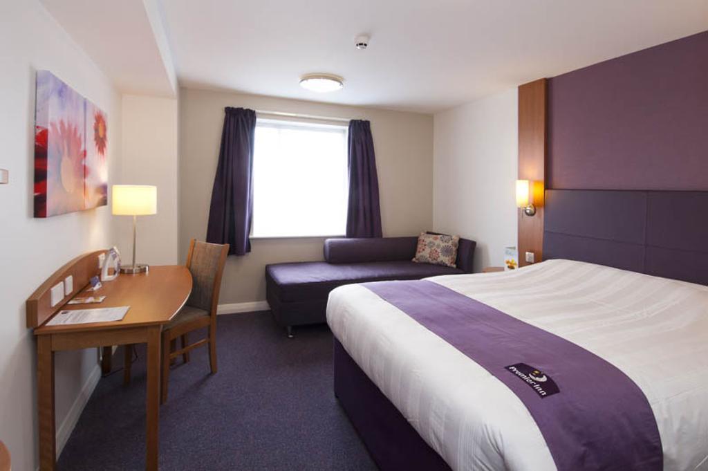 Premier Inn London Ealing Brentford Pokoj fotografie