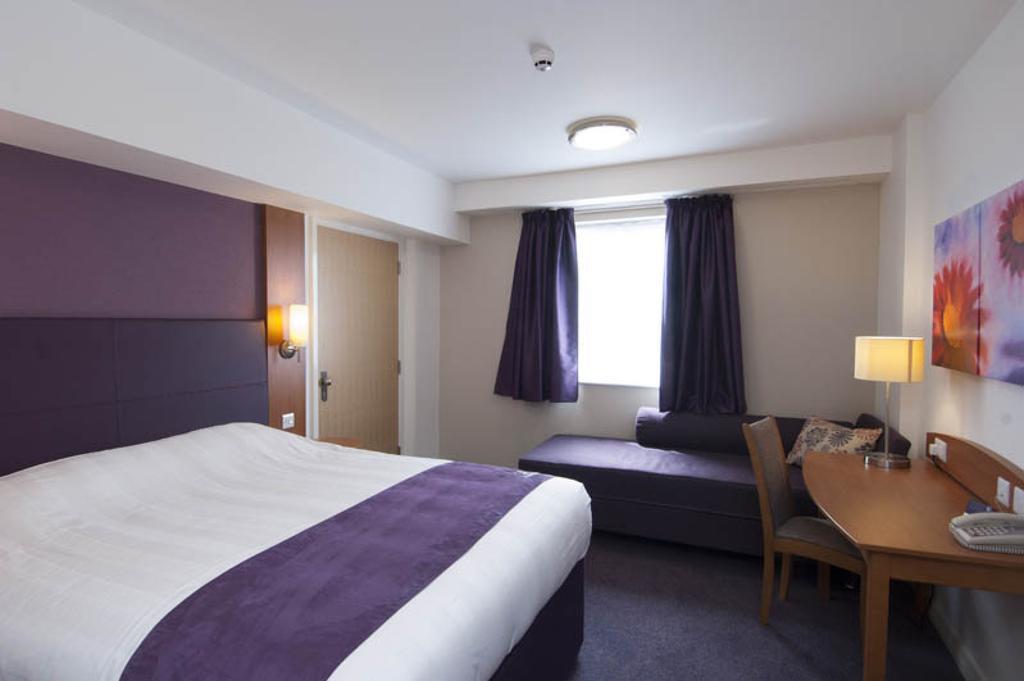 Premier Inn London Ealing Brentford Pokoj fotografie