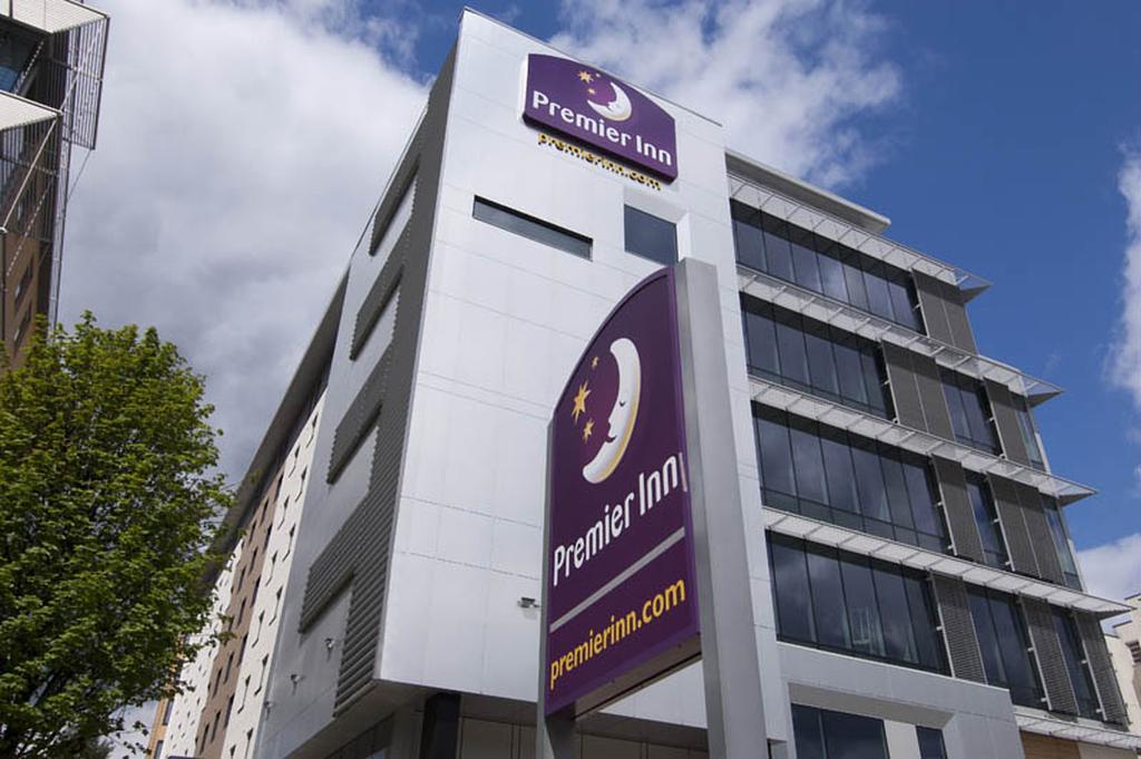 Premier Inn London Ealing Brentford Exteriér fotografie